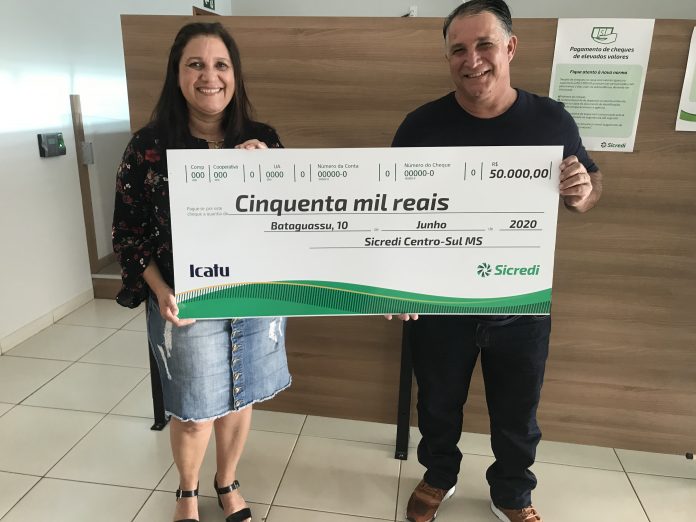 A contemplada foi a associada Vera Lucia dos Santos