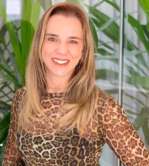 Parabéns aos aniversariantes de hoje, 14 de junho, por Dora Nunes Parabéns aos aniversariantes de hoje, 14 de junho, por Dora Nunes