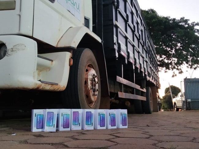 DOF apreende 50 mil pacotes de cigarros contrabandeados do Paraguai