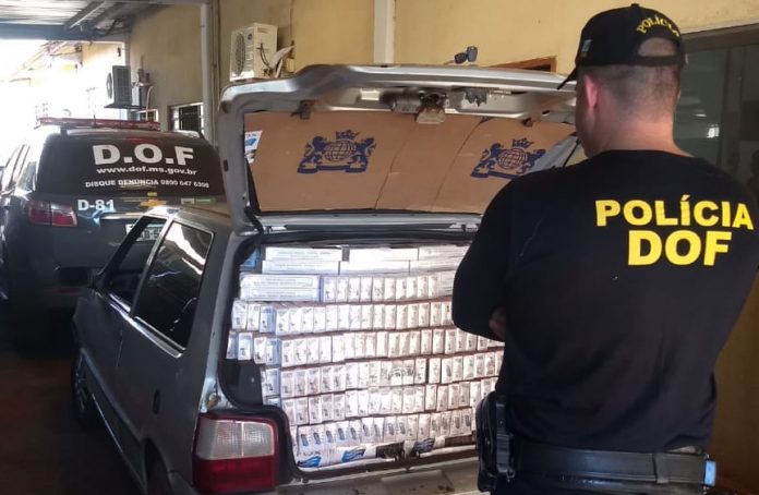 1800 pacotes de cigarros