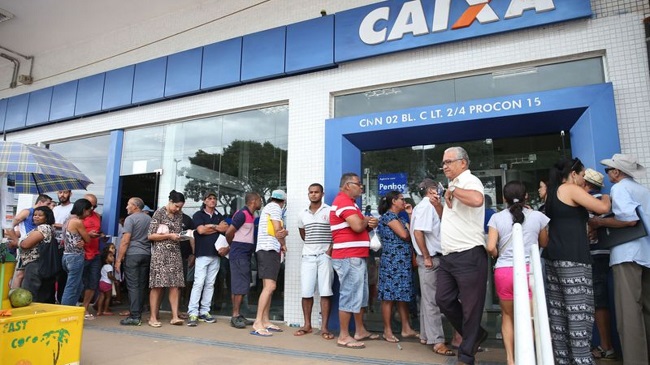 Auxílio Emergencial: Caixa suspendeu 'centenas de milhares' de contas digitais por suspeita de fraude Auxílio Emergencial: Caixa suspendeu 'centenas de milhares' de contas digitais por suspeita de fraude
