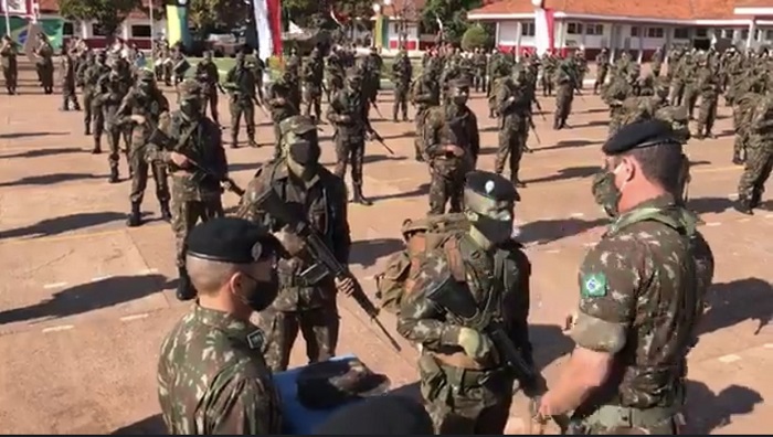 Em Ponta Porã, 11º RC MEC realizou solenidade de entrega da boina preta