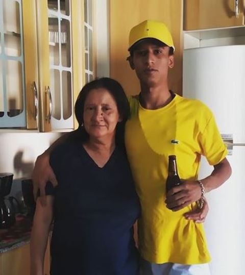 Parabéns aos aniversariantes de 20 de julho, por Dora Nunes