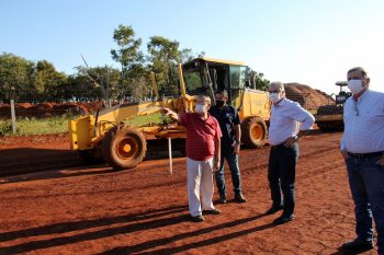 Governador vistoria obras em rodovias que levam progresso para distritos de Jaraguari