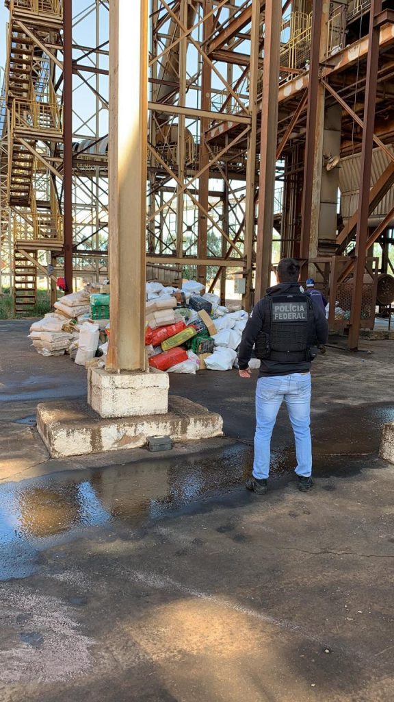 Polícia Federal incinera 25 toneladas de maconha em Ponta Porã Polícia Federal incinera 25 toneladas de maconha em Ponta Porã