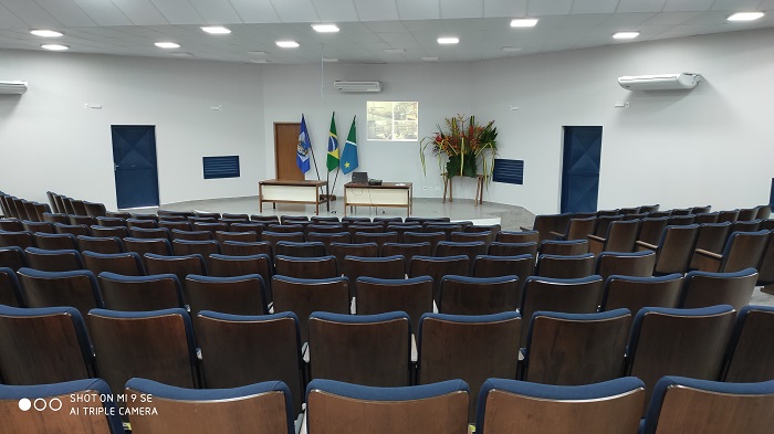 Entrega de novo auditório da UEMS põe fim à espera de 26 anos em Aquidauana Entrega de novo auditório da UEMS põe fim à espera de 26 anos em Aquidauana