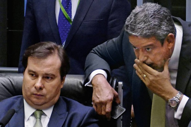 MDB e DEM deixam o chamado 'blocão' na Câmara MDB e DEM deixam o chamado 'blocão' na Câmara