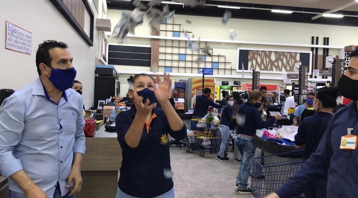 Em Ponta Porã, Supermercado Sol celebrou o dia dos pais com sorteio de prêmios Em Ponta Porã, Supermercado Sol celebrou o dia dos pais com sorteio de prêmios