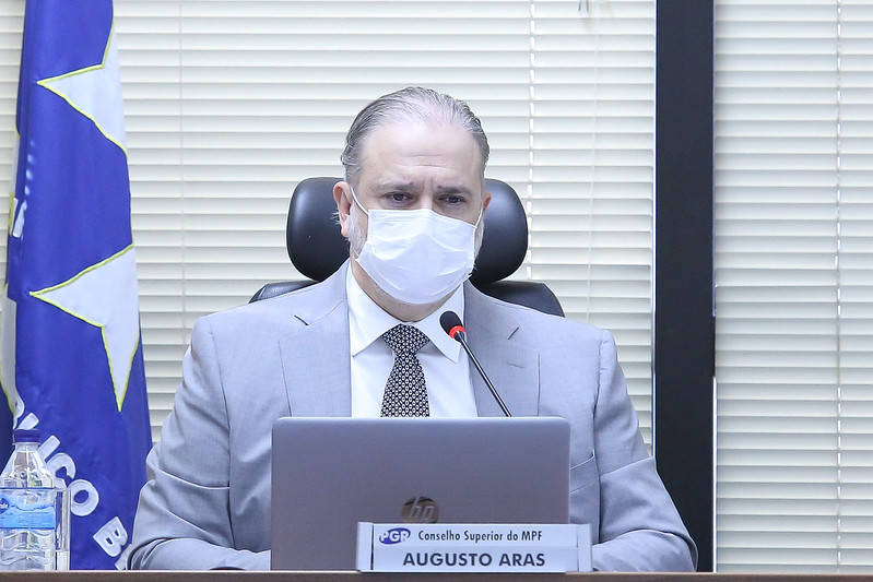 Força-tarefa da Lava Jato no PR pede a Aras para prorrogar trabalhos por mais um ano Força-tarefa da Lava Jato no PR pede a Aras para prorrogar trabalhos por mais um ano