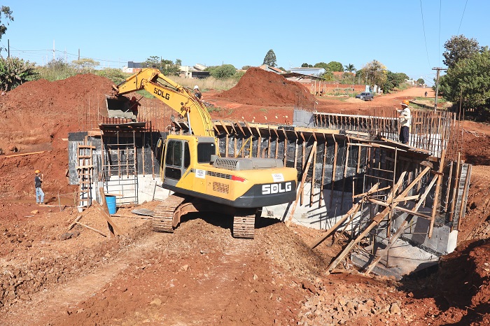 Ponta Porã: Contorno viário norte: concretagem de ponte acelera