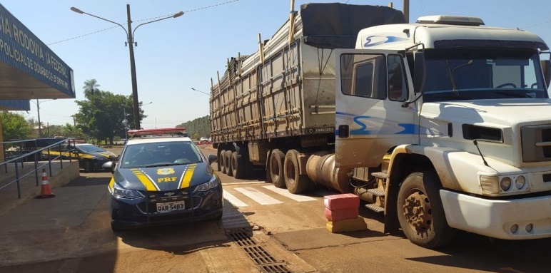 PRF apreende 498 Kg de maconha em Dourados