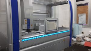 Máquina de testes para diagnóstico do coronavírus tem capacidade 3 vezes maior que a atual Máquina de testes para diagnóstico do coronavírus tem capacidade 3 vezes maior que a atual