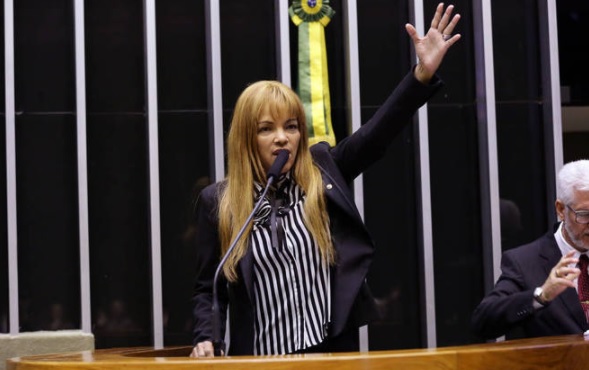 Imunidade protege Flordelis de prisão em operação feita pelo MP Imunidade protege Flordelis de prisão em operação feita pelo MP