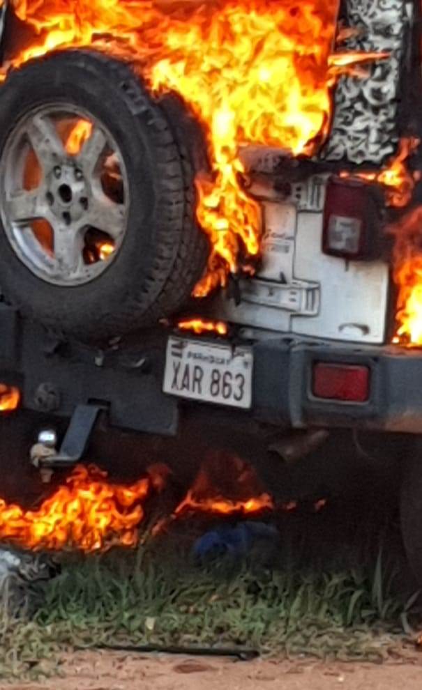 Vídeo: Carros são incendiados em diversos pontos em Pedro Juan Caballero