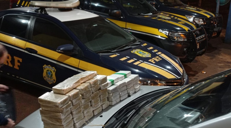 Vídeo: PRF apreende 51,8 Kg de cocaína BR 163