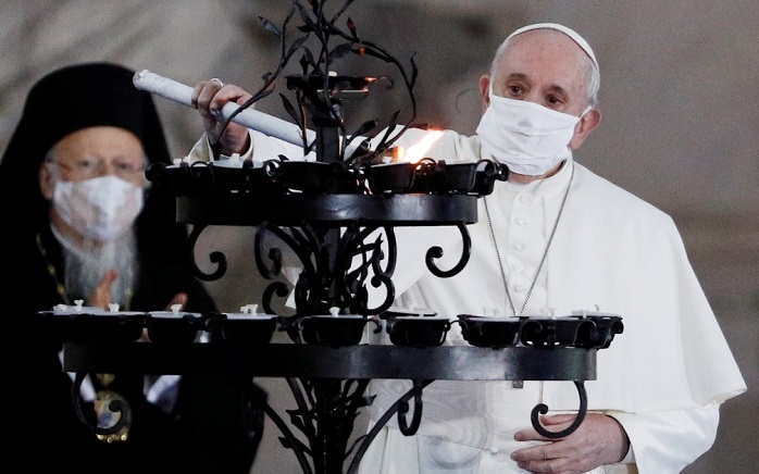 Vaticano diz que declaração do papa Francisco sobre união civil gay não muda posição da Igreja Católica