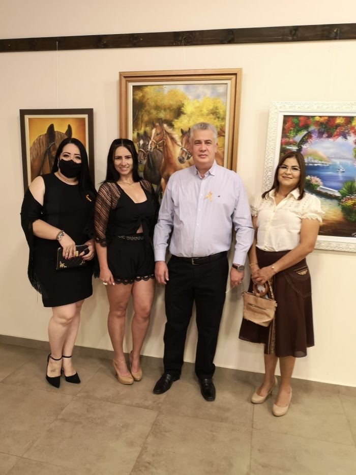 Artistas visuales de la frontera reunidos en interesante exposición de cuadros Artistas visuales de la frontera reunidos en interesante exposición de cuadros