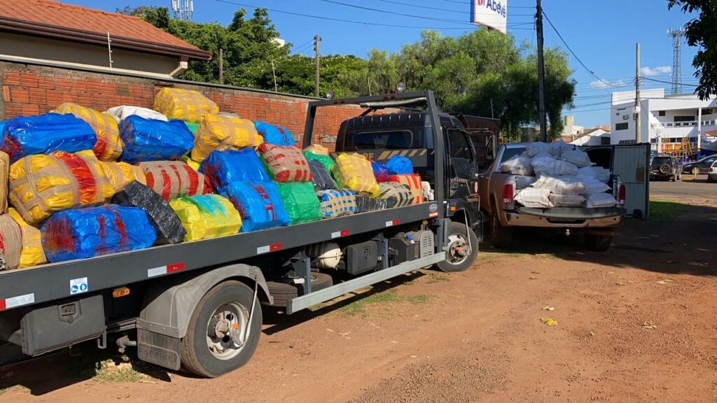 PF apreende mais de 5,5 toneladas de maconha em funilaria em Ponta Porã