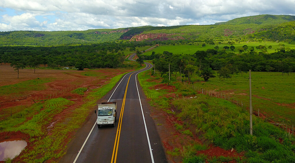 Estado investe R$ 520 milhões na pavimentação de 374 km de rodovias e projeta mais R$ 2,5 bilhões