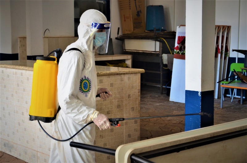 Ponta Porã: Equipe de 11º RC MEC realiza higienização e descontaminação em Escola Municipal
