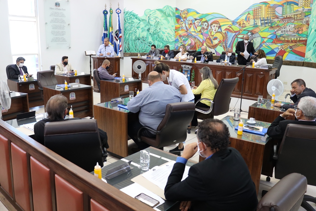 Câmara aprova Orçamento e mudanças na estrutura administrativa da Prefeitura para 2021 Câmara aprova Orçamento e mudanças na estrutura administrativa da Prefeitura para 2021