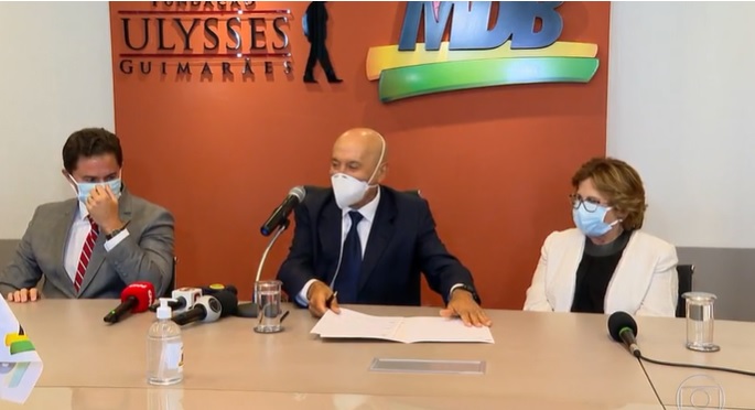 MDB anuncia candidatura de Simone Tebet à presidência do Senado MDB anuncia candidatura de Simone Tebet à presidência do Senado