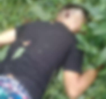 Homem é executado com tiros de grosso calibre ao "cair" em emboscada Homem é executado com tiros de grosso calibre ao "cair" em emboscada