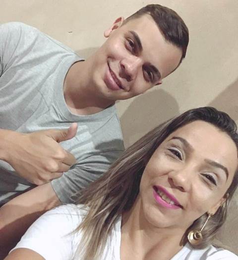 Veja quem troca de idade hoje, 07/01/21, por Dora do Pontaporainforma Veja quem troca de idade hoje, 07/01/21, por Dora do Pontaporainforma