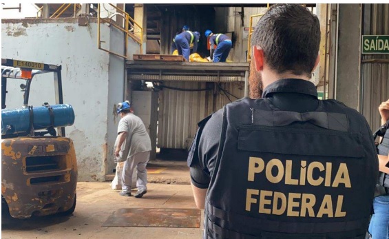 PF de Ponta Porã incinera 12 toneladas de entorpecentes com apoio da Força Nacional PF de Ponta Porã incinera 12 toneladas de entorpecentes com apoio da Força Nacional