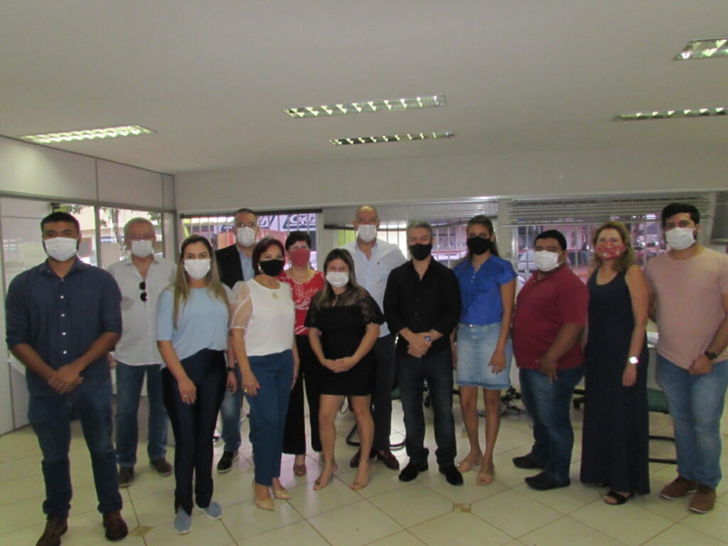 Autoridades recepcionam novo chefe da AGENFA de Ponta Porã Autoridades recepcionam novo chefe da AGENFA de Ponta Porã