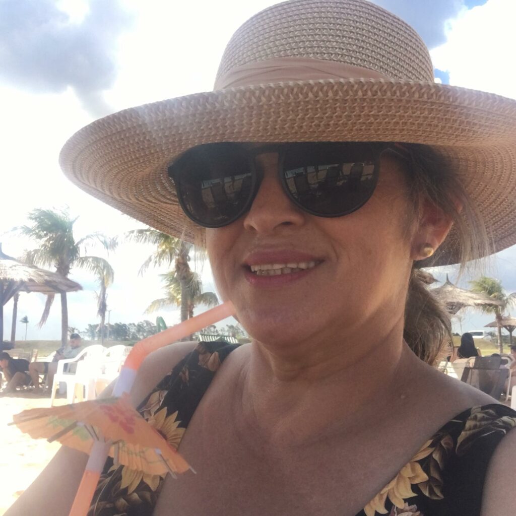 Veja quem está de aniversário hoje, 26/02, por Dora Nunes