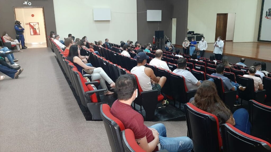 Reunião é feita com comerciantes para discutir avanço Covid em Ponta Porã