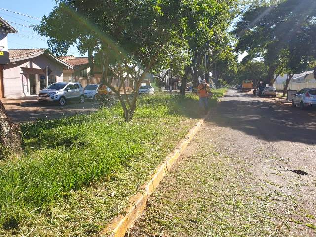 Prefeitura recupera estragos causados pela chuva em Ponta Porã Prefeitura recupera estragos causados pela chuva em Ponta Porã