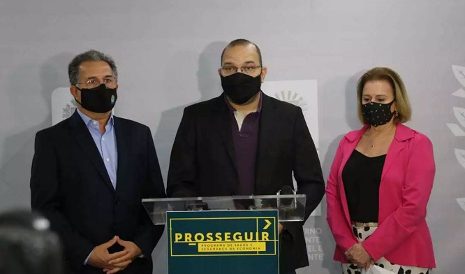 'Muito confuso', avalia Fetems sobre volta às aulas 'híbridas' na rede estadual 'Muito confuso', avalia Fetems sobre volta às aulas 'híbridas' na rede estadual