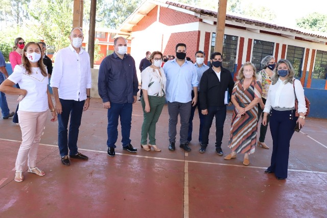 Hélio recebe visita de Secretárias de Estado e anuncia construção de 25 novas salas de aula em Ponta Porã