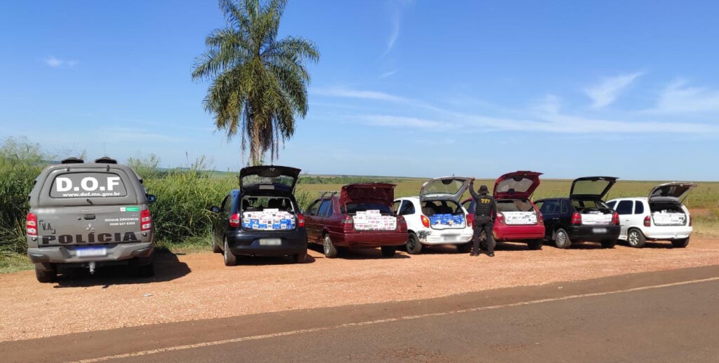 DOF apreende 6 carros com pneus e cigarros contrabandeados
