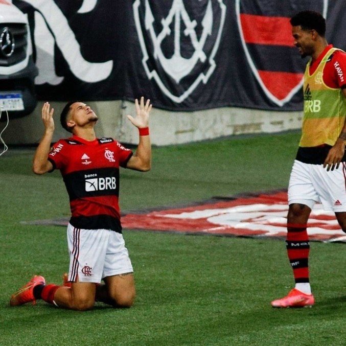 Em final emocionante, Fla bate Flu conquista 37º título do Cariocão Em final emocionante, Fla bate Flu conquista 37º título do Cariocão