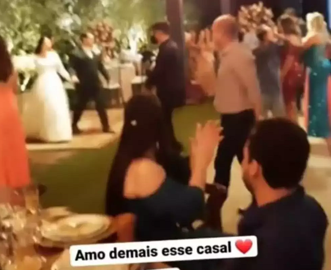 PM encerra festa de casamento com aglomeração e show de Jads e Jadson PM encerra festa de casamento com aglomeração e show de Jads e Jadson