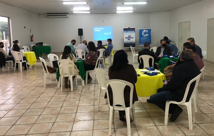Em Amambai, prefeitura define ações para o Plano de Desenvolvimento Econômico do município Em Amambai, prefeitura define ações para o Plano de Desenvolvimento Econômico do município