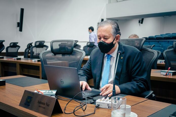 Antonio Vaz