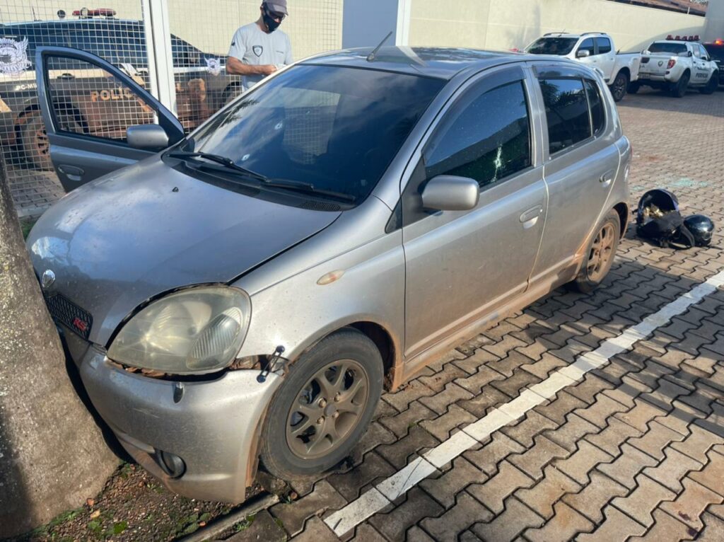 DEFRON apreende cocaína negociada em pátio de hotel em Ponta Porã DEFRON apreende cocaína negociada em pátio de hotel em Ponta Porã