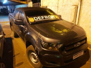 DEFRON apreende 3,3 toneladas de maconha em Dourados e morador 'parceiro' acaba preso DEFRON apreende 3,3 toneladas de maconha em Dourados e morador 'parceiro' acaba preso