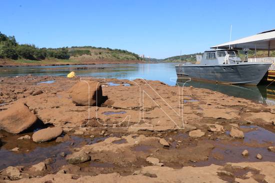 La peor sequía del Paraná afecta la vida y la economía nacional La peor sequía del Paraná afecta la vida y la economía nacional