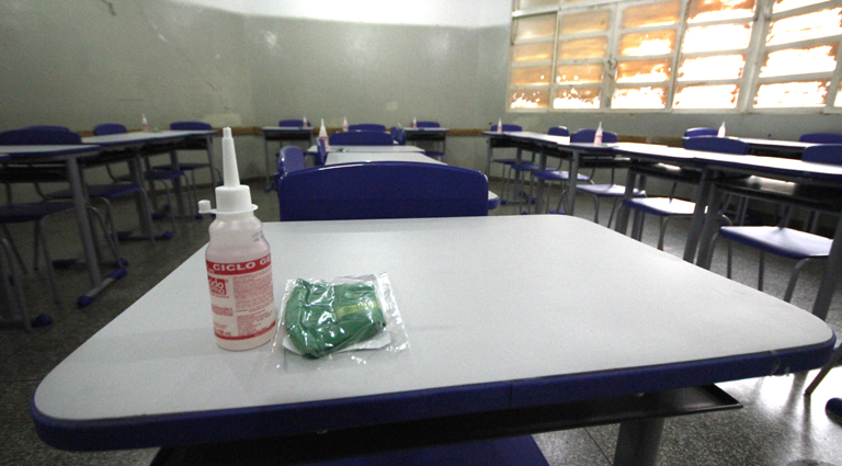 “Escola é viva quando tem estudantes nos corredores”: a expectativa do retorno das aulas presenciais “Escola é viva quando tem estudantes nos corredores”: a expectativa do retorno das aulas presenciais