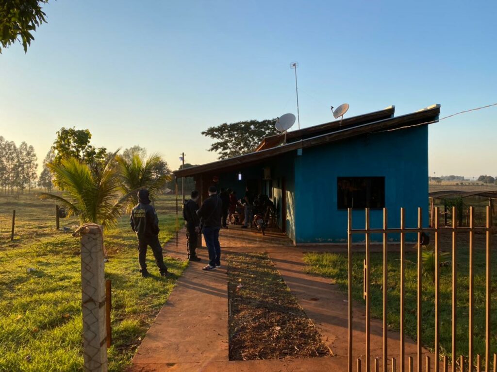 PF deflagra operações de repressão ao contrabando, tráfico de drogas e lavagem de dinheiro na fronteira PF deflagra operações de repressão ao contrabando, tráfico de drogas e lavagem de dinheiro na fronteira
