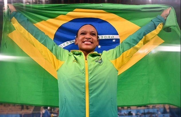 Rebeca Andrade mira prova de solo: 'Foco é fazer boas apresentações' Rebeca Andrade mira prova de solo: 'Foco é fazer boas apresentações'