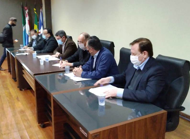 Riedel participa da assinatura do convênio para criação do Consórcio Sul Fronteira, em Ponta Porã Riedel participa da assinatura do convênio para criação do Consórcio Sul Fronteira, em Ponta Porã