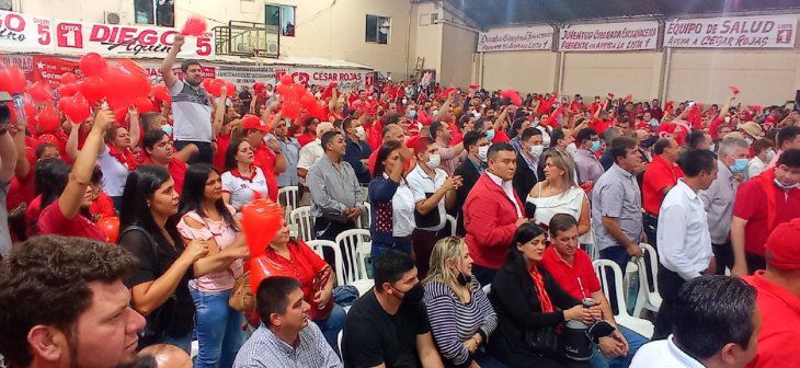 Horacio Cartes pide "teñir de rojo" Itapúa en las próximas elecciones Horacio Cartes pide "teñir de rojo" Itapúa en las próximas elecciones