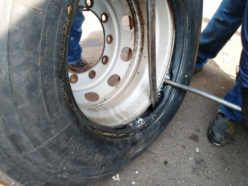 Caminhão com 200 kg cocaína que saiu de Campo Grande é apreendido no interior de São Paulo Caminhão com 200 kg cocaína que saiu de Campo Grande é apreendido no interior de São Paulo