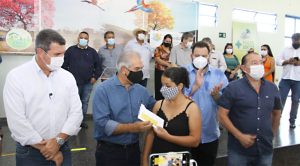 Pacote milionário para educação e lançamento de obras no interior marcaram semana do governador Pacote milionário para educação e lançamento de obras no interior marcaram semana do governador